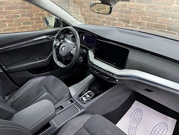 Skoda Octavia, 2021г, передний привод, автомат