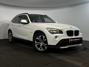 BMW X1, 2011г., задний привод, автомат