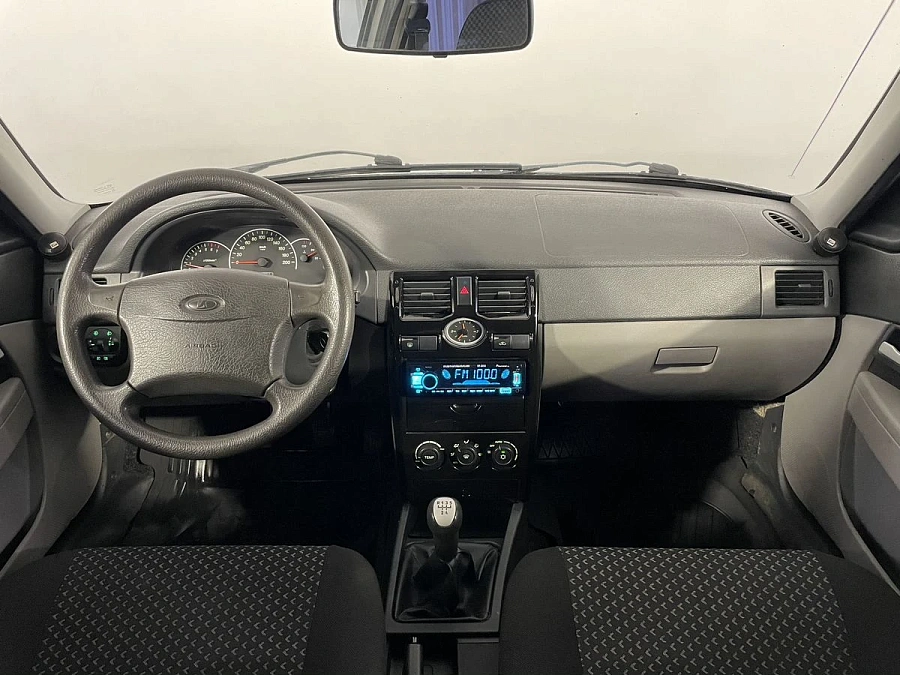 Lada (ВАЗ) Priora, 2011г., передний привод, механика
