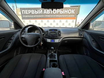 Hyundai Elantra, 2008г, передний привод, механика