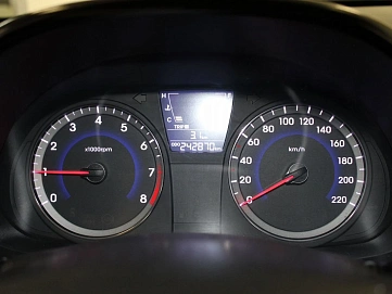 Hyundai Solaris, 2013г, передний привод, механика