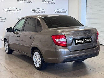 Lada (ВАЗ) Granta, 2021г, передний привод, механика
