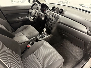 Suzuki Vitara, 2015г, передний привод, автомат