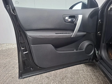 Nissan , 2010г., полный привод, вариатор