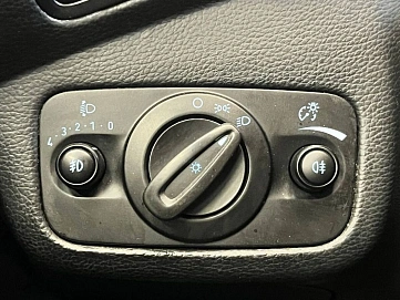 Ford Kuga, 2015г, передний привод, механика