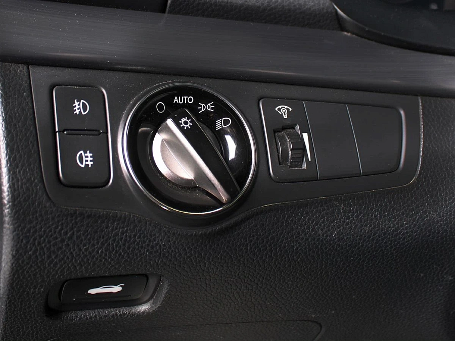 Hyundai i40, 2013г., передний привод, автомат