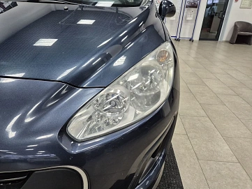 Peugeot 308, 2011г, передний привод, механика