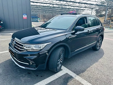 Volkswagen Tiguan, 2021г, полный привод, робот