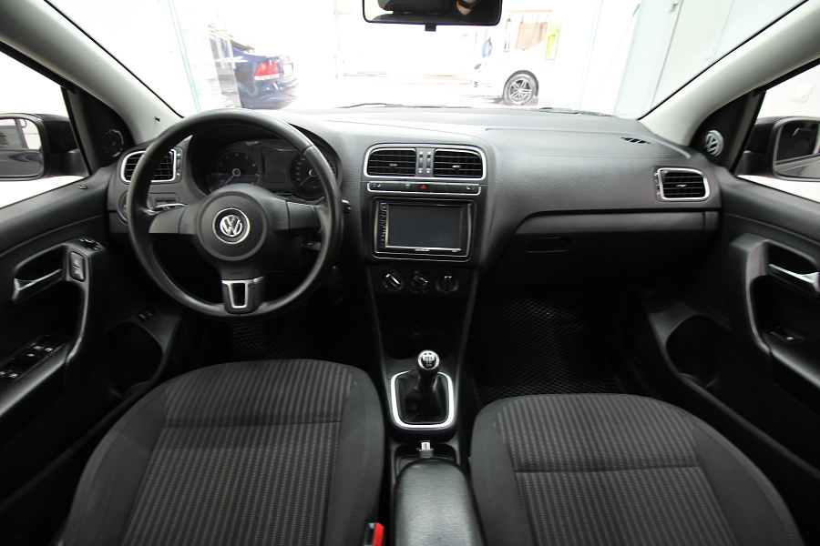 Volkswagen Polo, 2011г., передний привод, механика