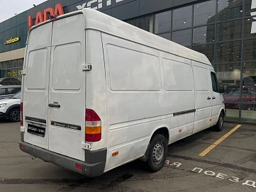 Mercedes-Benz , 2018г., задний привод, механика