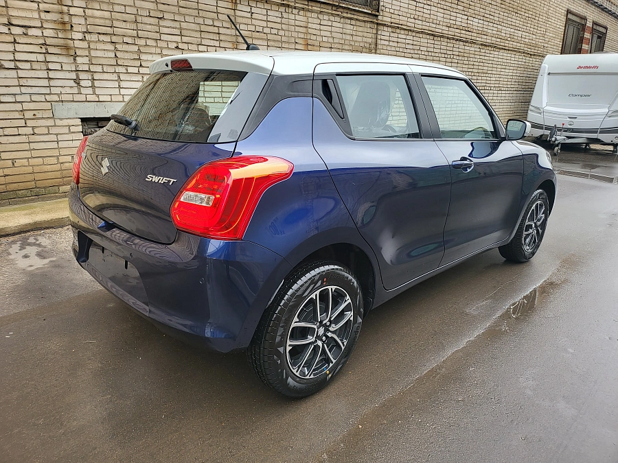 Suzuki Swift, 2024г., передний привод, вариатор