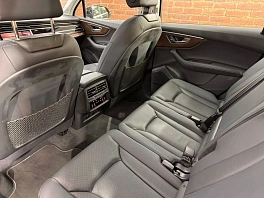 Audi Q7, 2024г, полный привод, автомат