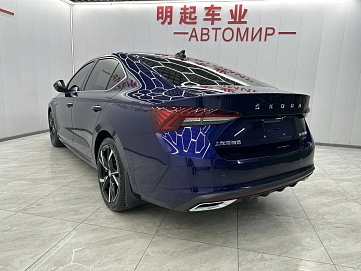 Skoda Octavia, 2022г, передний привод, робот