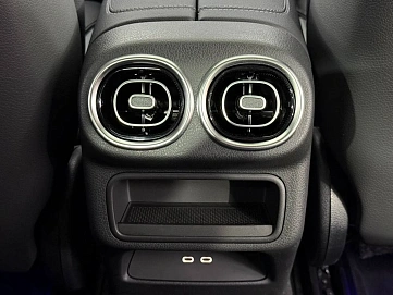 Mercedes-Benz , 2025г., полный привод, автомат