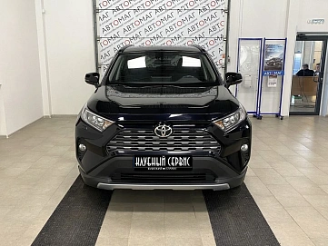 Toyota RAV4, 2019г, передний привод, вариатор