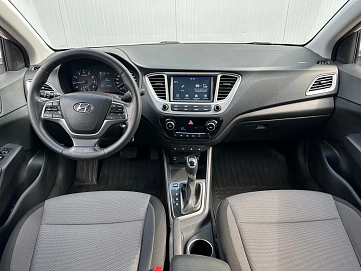 Hyundai Solaris, 2019г., передний привод, автомат