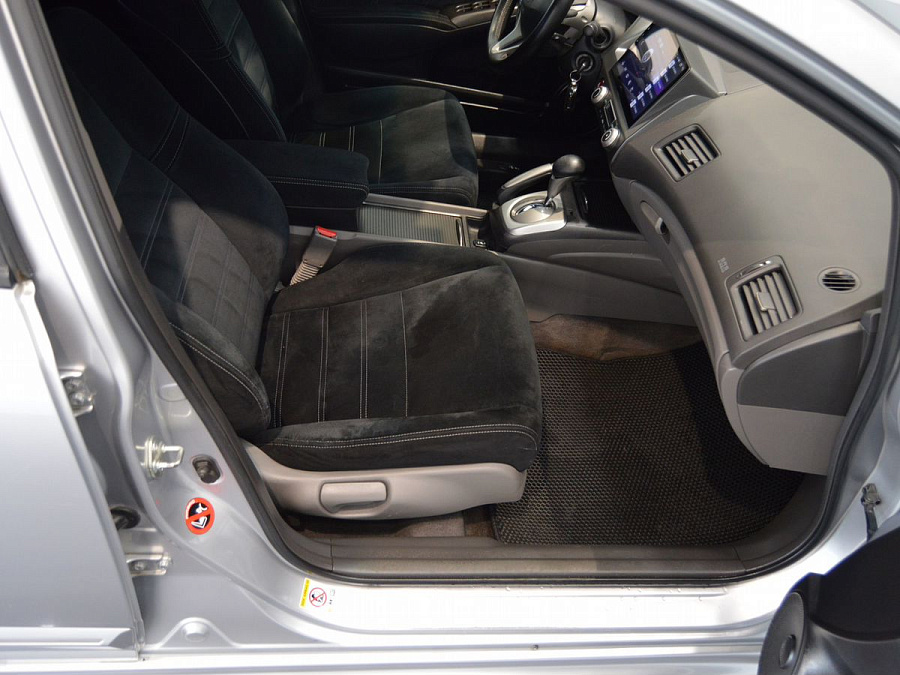 Honda Civic, 2008г., передний привод, вариатор