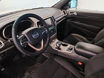Jeep Grand Cherokee, 2013г, передний привод, автомат