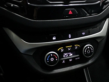 Lada (ВАЗ) , 2019г., передний привод, механика