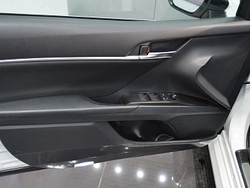Toyota Camry, 2021г, передний привод, автомат