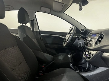 Lada (ВАЗ) Vesta, 2017г, передний привод, механика