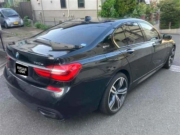 BMW 7 серии, 2017г, задний привод, автомат
