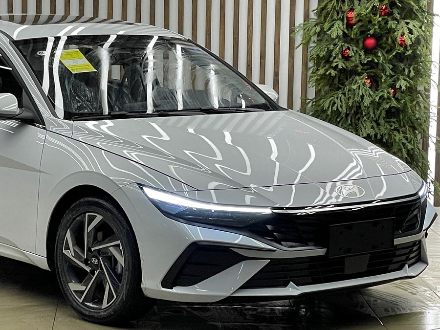 Hyundai Elantra, 2024г., передний привод, вариатор