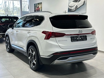 Hyundai Santa Fe, 2021г, полный привод, робот
