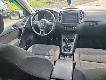 Volkswagen Tiguan, 2012г, передний привод, механика