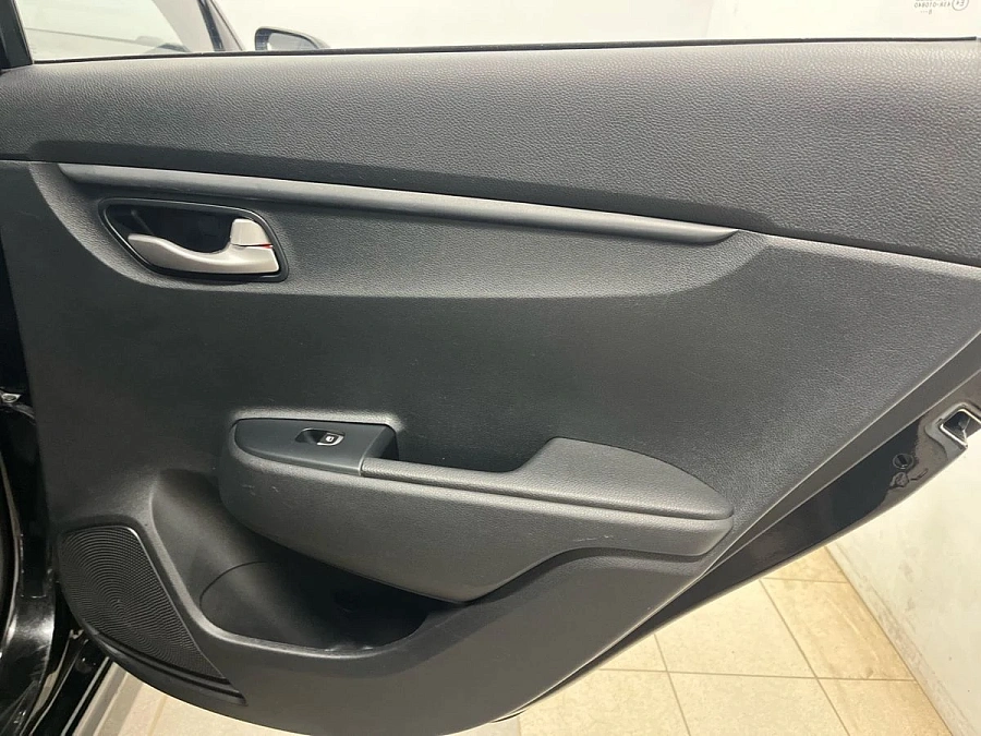 Kia Rio, 2018г., передний привод, механика