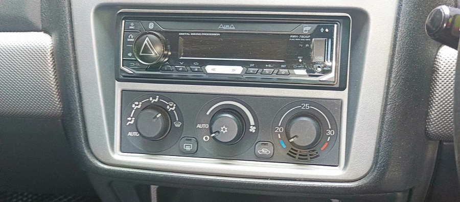 Mitsubishi Pajero iO, 2001г., полный привод, автомат