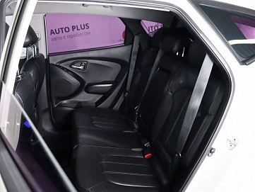 Hyundai Tucson, 2011г, передний привод, автомат