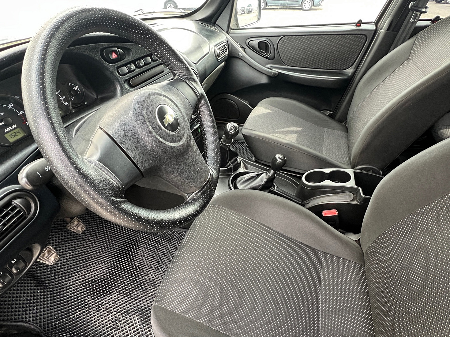 Chevrolet Niva, 2017г., полный привод, механика