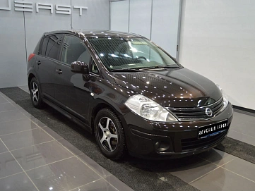 Nissan Tiida, 2013г, передний привод, автомат