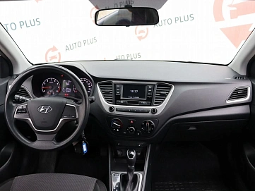 Hyundai Solaris, 2017г, передний привод, автомат