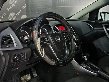 Opel , 2012г., передний привод, автомат