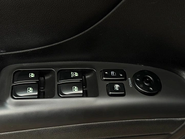 Hyundai Sonata, 2006г, передний привод, автомат