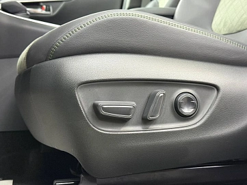 Toyota RAV4, 2025г, полный привод, вариатор