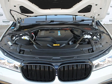 BMW , 2018г., полный привод, автомат