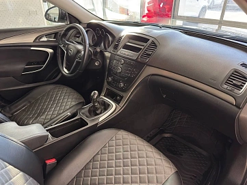 Opel Insignia, 2012г, передний привод, механика