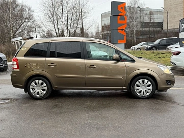 Opel Zafira, 2013г, передний привод, механика