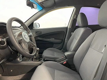 Nissan Almera, 2005г, передний привод, механика