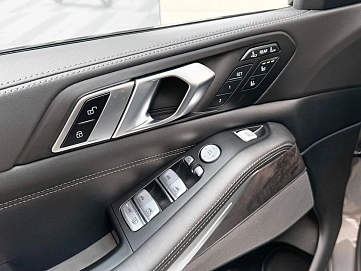 BMW X7, 2022г., полный привод, автомат