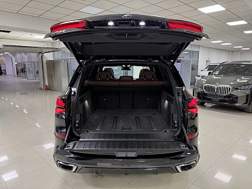 BMW X5, 2025г, полный привод, автомат