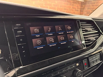 Volkswagen Multivan, 2022г, полный привод, робот