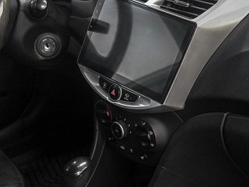 Hyundai Solaris, 2013г, передний привод, автомат