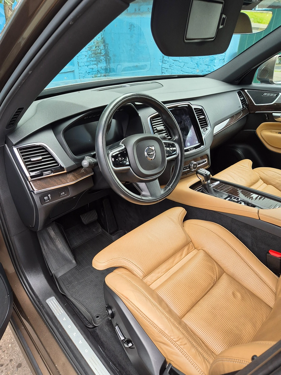 Volvo XC90, 2016г., полный привод, автомат