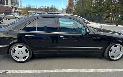 Mercedes-Benz E-Класс, 2002г, задний привод, автомат