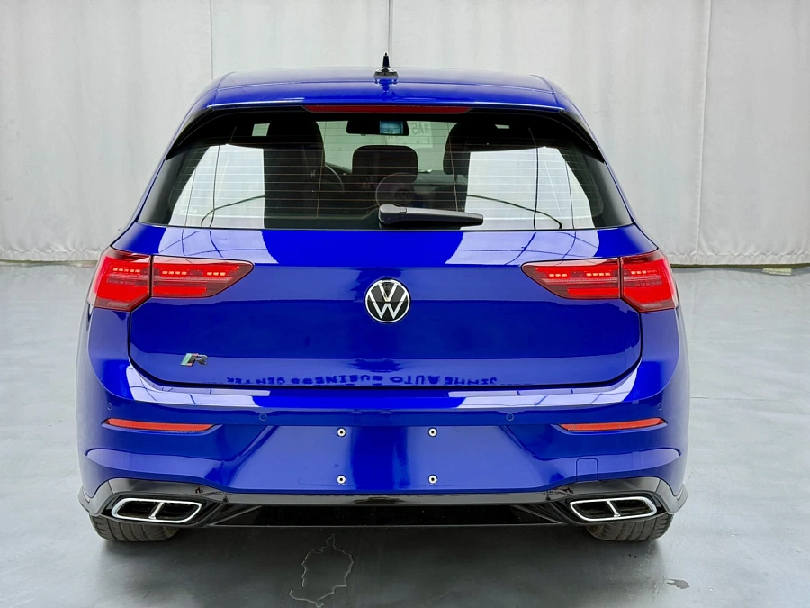 Volkswagen Golf, 2021г., передний привод, робот