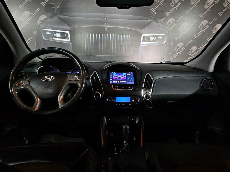 Hyundai ix35, 2012г., передний привод, автомат